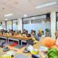 Delegasi Kemenparekraf RI, dipimpin oleh Martini M. Pohan, bersama para komisioner BNSP, membahas strategi penguatan dan harmonisasi tenaga kerja pariwisata dalam kunjungan kerja di Gedung BNSP, Jakarta (17/1/24). (Doc.BNSP) 